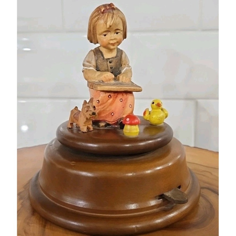VINTAGE REUGE ROTATING WOOD CARVED MUSIC BOX HAS Girl, Dog,mushroom And Bird 5×5